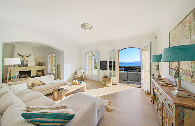 living room with sea view and terrace - villa Beauvallon Bartole