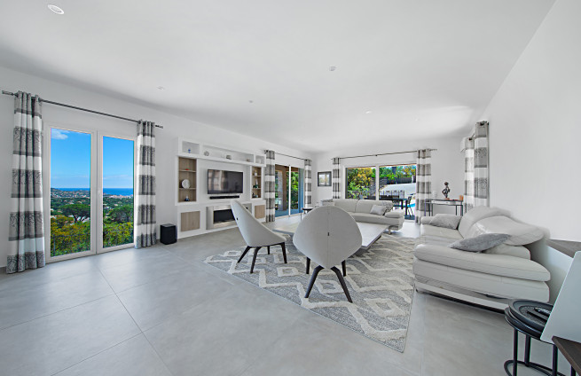 living room with sea view, decor, and design - Villa Grimaud