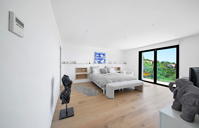 suite-parentale-dressing-terrasse-vue-mer-issambres