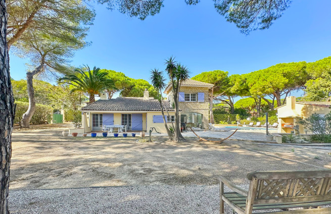 jeu de boulesbaan - Provençaals spel - schaduw - parasoldennen