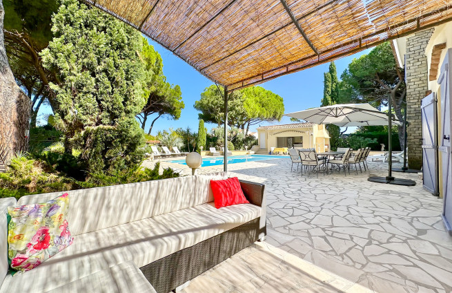 Pergola - lees- en ontspanningsruimte - privétuin