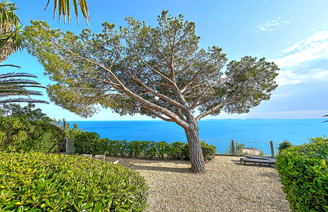 beachfront property with breathtaking views - Gigaro, La Croix-Valmer