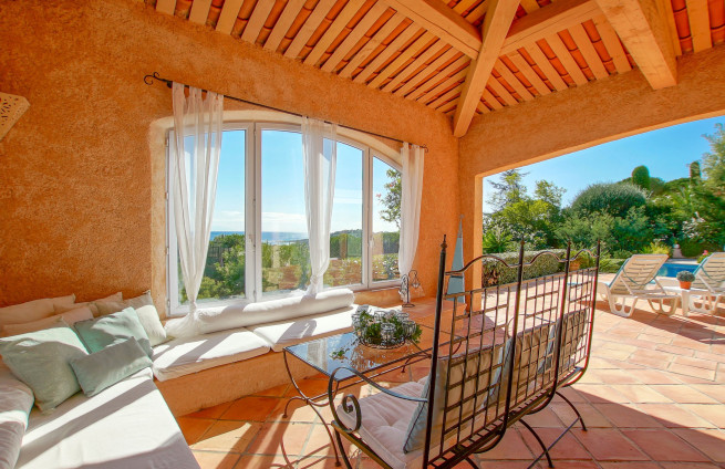 Sea view, pool house, kitchen, summer, barbecue