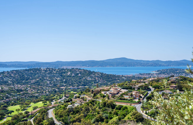 exclusive property with sea view in the Var region of the French Riviera