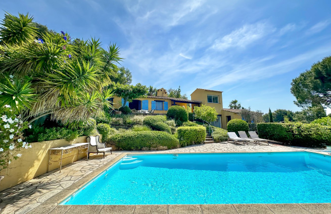 property-near-beaches-village-la-croix-valmer