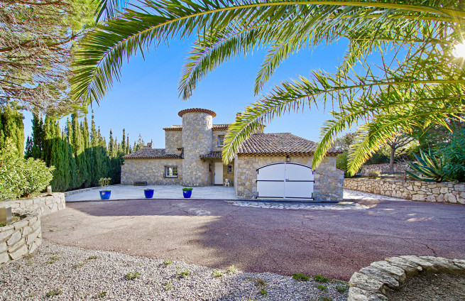 Villa met 5 slaapkamers, zwembad en uitzicht op zee in Grimaud