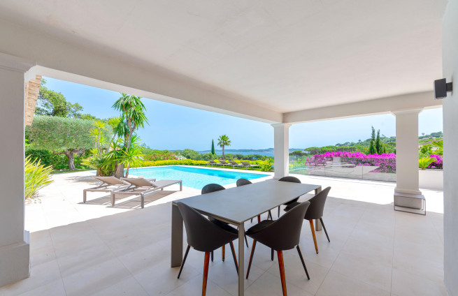 terrasse-vue-mer-apero-cote-azur-sainte-maxime