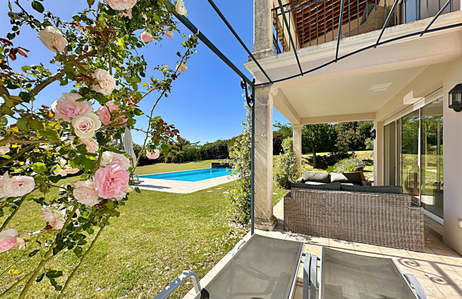 heated-pool-villa-grimaud-private-estate