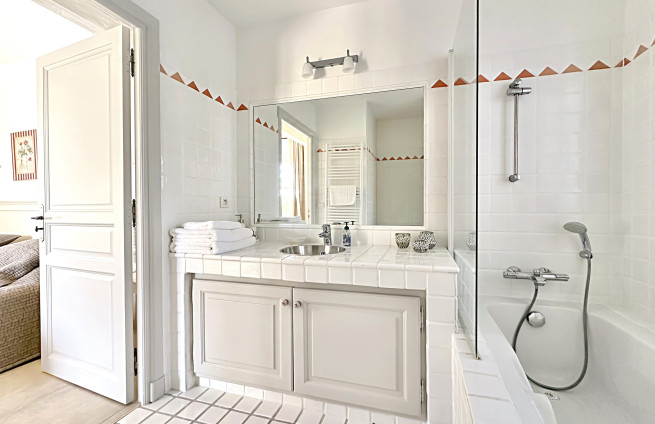 badkamer-villa-grimaud