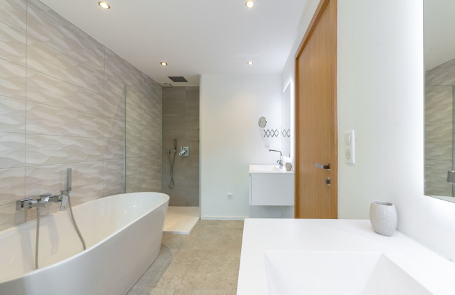 salle-de-bain-luxe-villa-exclusive-sainte-maxime
