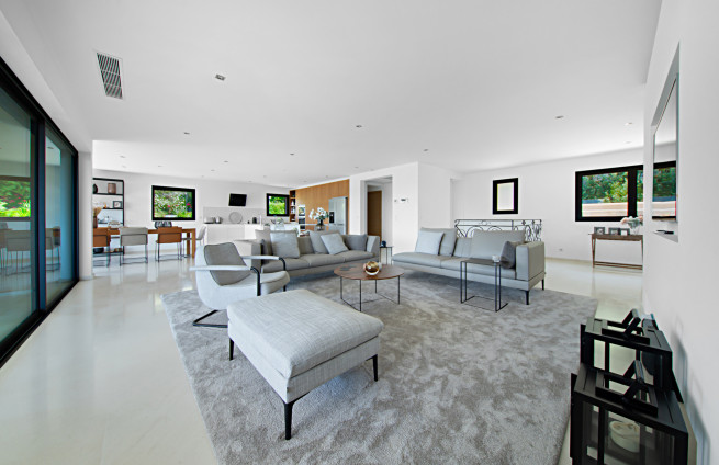 villa-contemporaine-100m2-espace-vie-lumineux