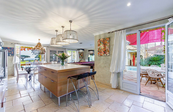 fully-equipped-villa-gigaro