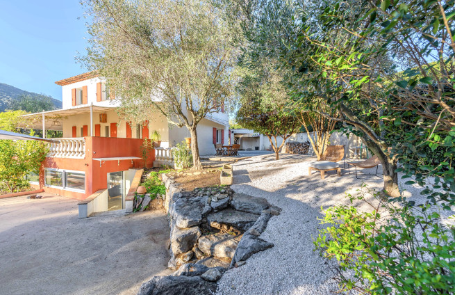 secure-residential-croisette-district