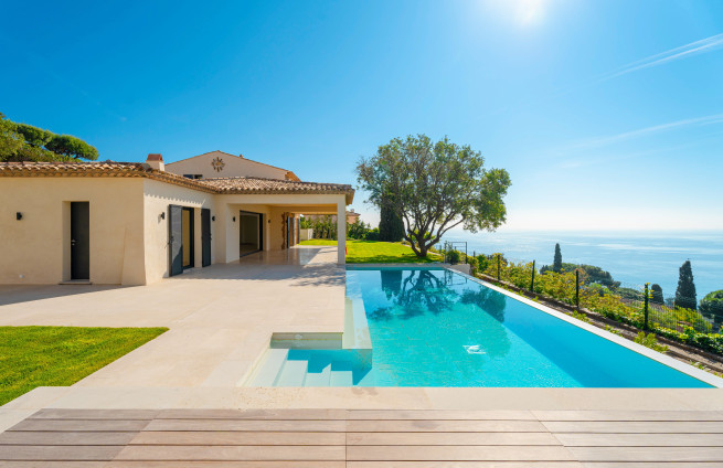 villa-for-sale-sea-view-sainte-maxime