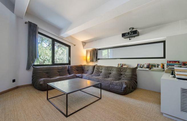 Luxury TV room on the French Riviera