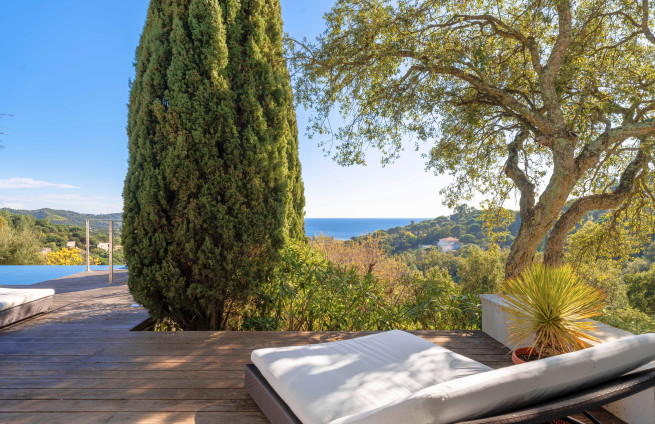 luxury room with sea view on the French Riviera