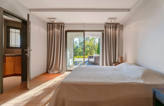 Grande propriété vue mer à vendre à Gigaro