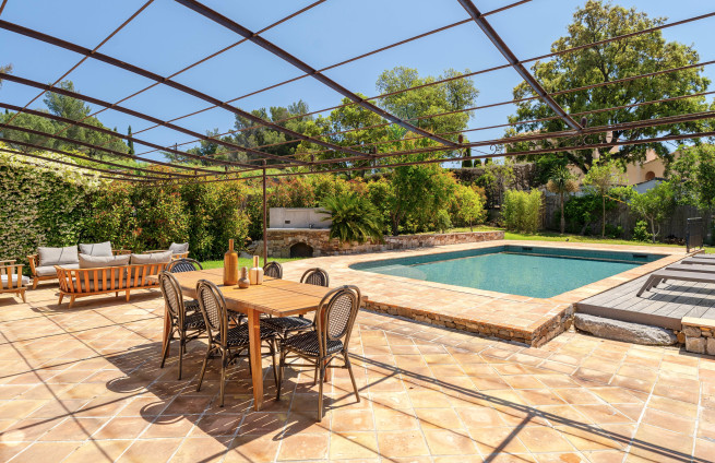 Terrasse-ensoleillee-detente