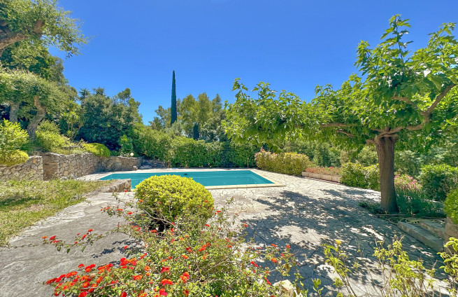 vue villa provençale Sainte-Maxime