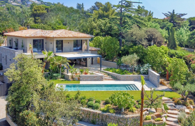 Villa luxe vue mer Sainte-Maxime Côte d’Azur