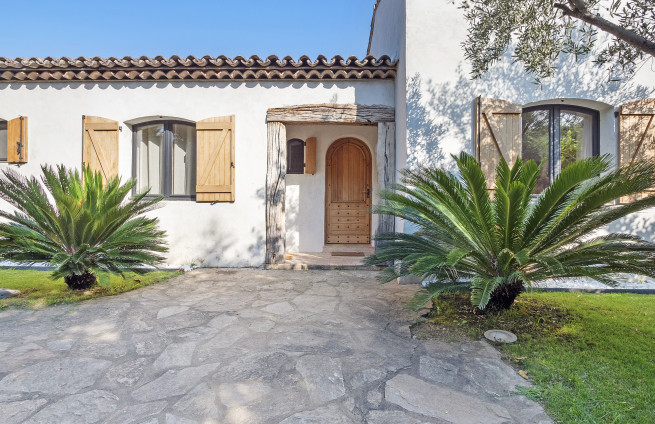 investissement-villa-locative-rentable-golfe-saint-tropez