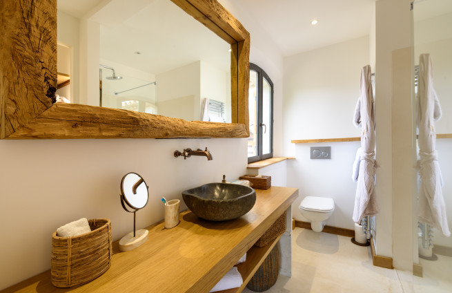 bathroom-design-french-coast