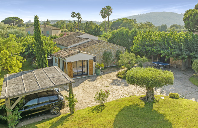 Villa for sale walking distance to the beach in Grimaud