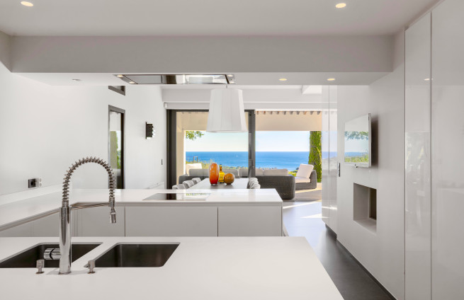 high-end fitted kitchen - Gigaro