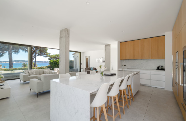 volledig uitgeruste luxe keuken - villa Grimaud