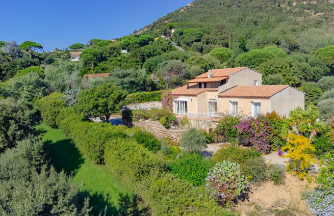 Villa Grimaud Domaine de Bartole