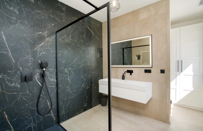 salle-de-douche-design-douche-à-l-italienne