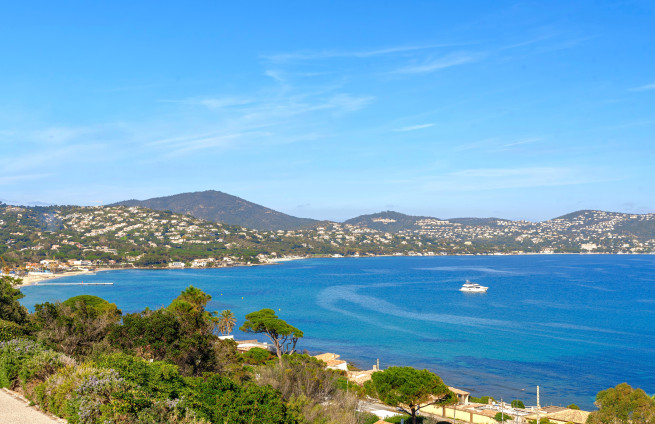 Villa vue mer panoramique à vendre à Sainte-Maxime