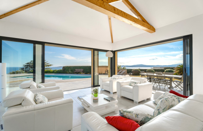 Villa vue mer panoramique à vendre à Sainte-Maxime