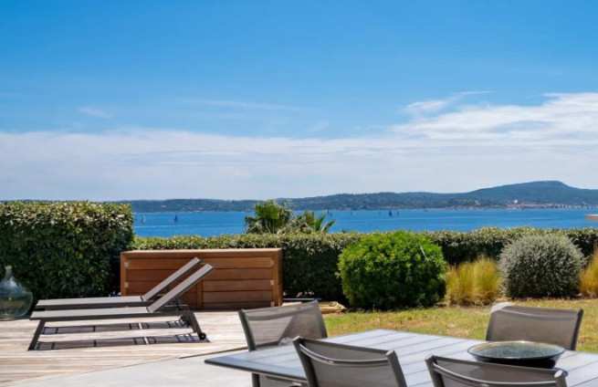 Villa vue mer panoramique à vendre à Sainte-Maxime