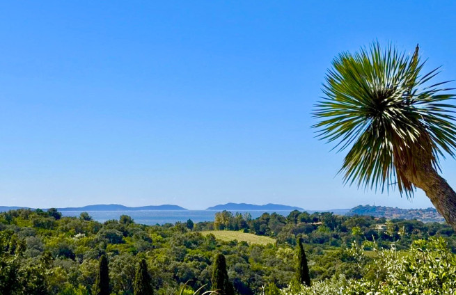 Sea view villa close to la Croix-Valmer center & beaches