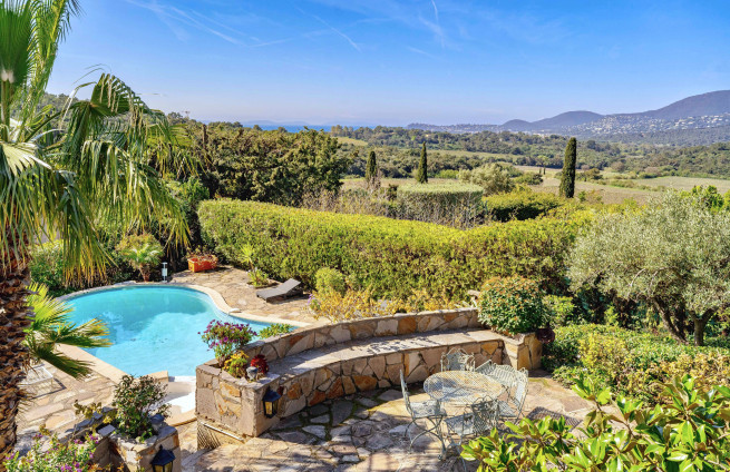 Villa vue mer proche centre et plage La Croix-Valmer