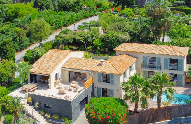 Villa vue mer à vendre à Sinopolis