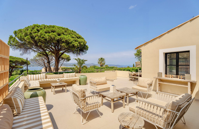 Villa vue mer à vendre à Sinopolis