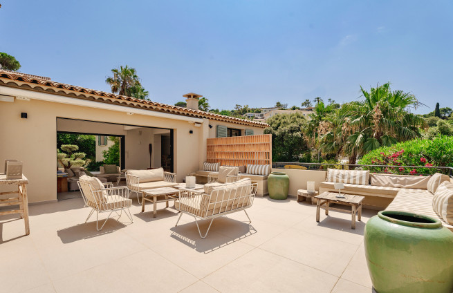 Villa vue mer à vendre à Sinopolis