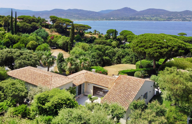 Villa vue mer à vendre à Sinopolis