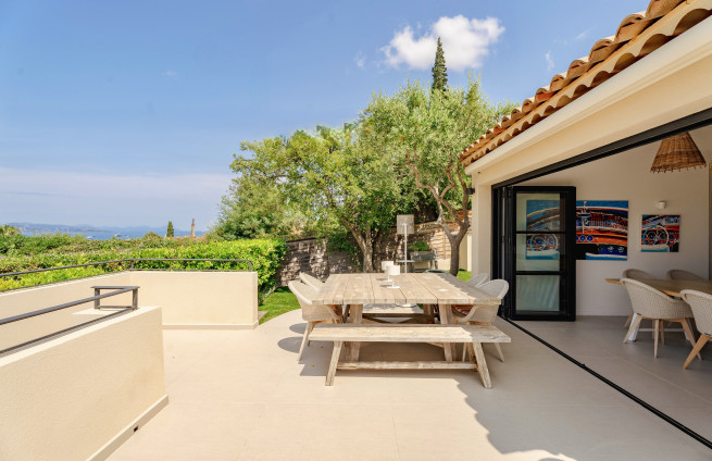 Villa vue mer à vendre à Sinopolis