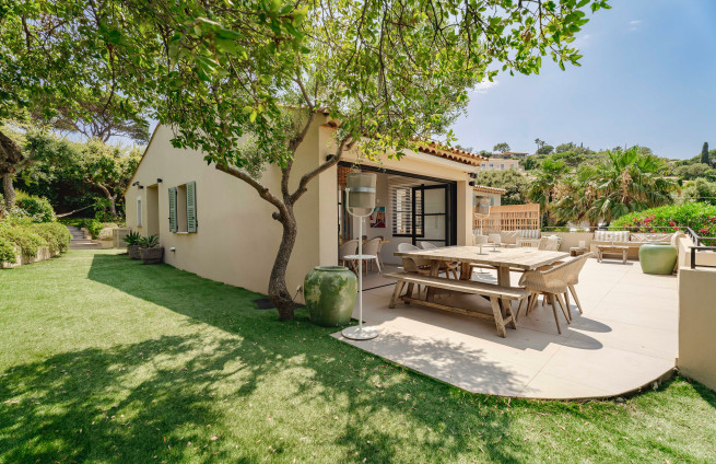 Villa vue mer à vendre à Sinopolis
