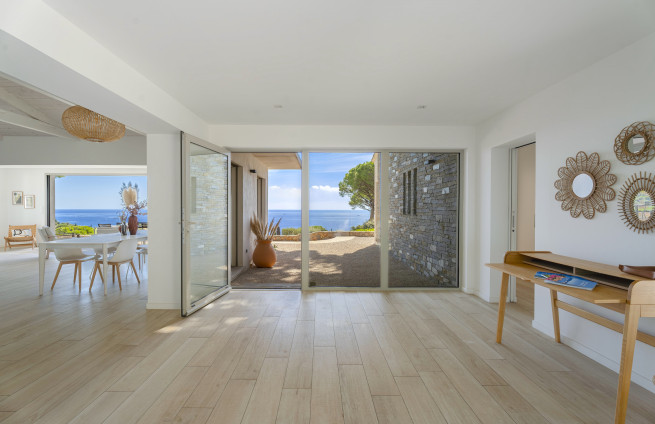 Villa de plain-pied vue mer panoramique à vendre à Sainte-Maxime