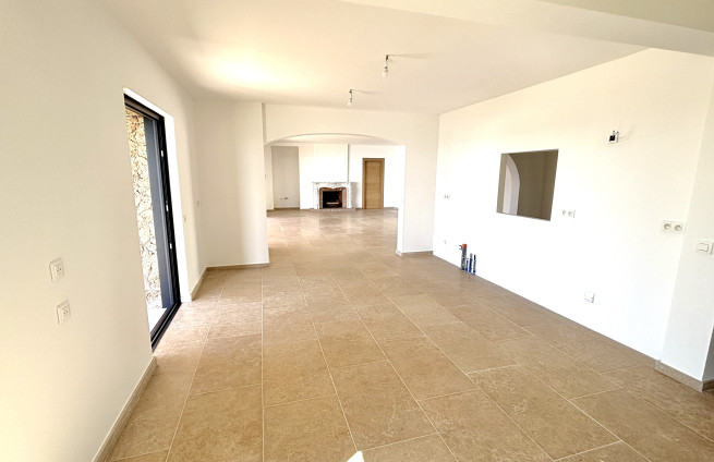 Villa-materiaux-nobles-La-Nartelle