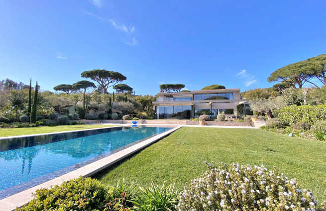 Moderne villa, luxe vastgoed aan de Golf van Saint-Tropez