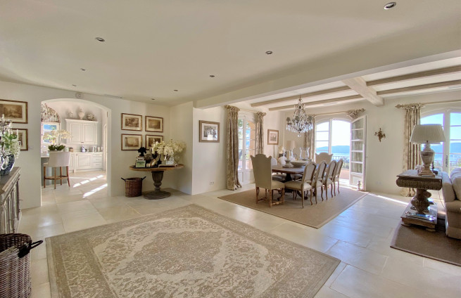 Reception hall - property for sale - Gulf of Saint-Tropez