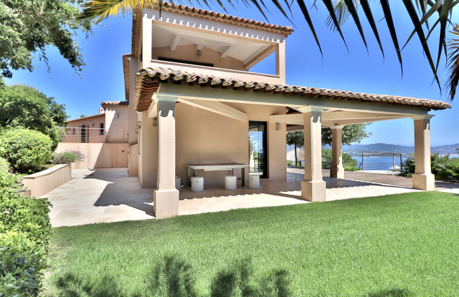 Overdekt terras om buiten te dineren - luxe villa - Gassin