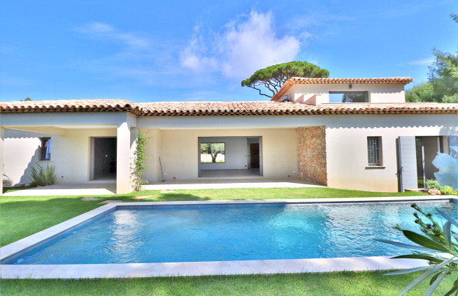 new contemporary villa for sale within walking distance of the beaches - Beauvallon