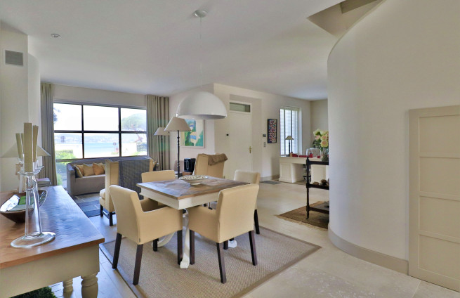 Bright living room with sea view in Saint-Tropez