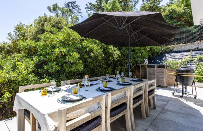 summer kitchen terrace - villa la nartelle - sainte maxime